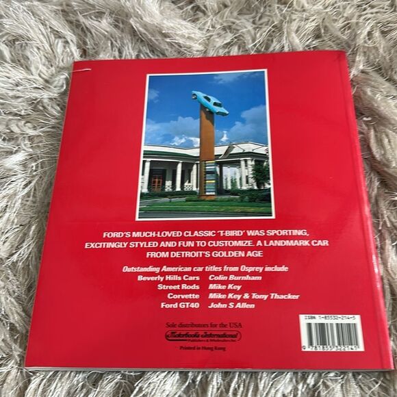 Ford T-Bird By Malcom Birkitt Osprey Automotive 128 Pages Filled With Photos - Picture 3 of 17